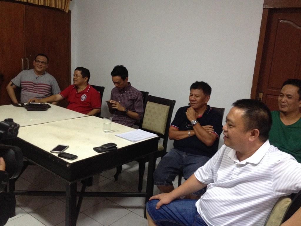seputarSFC's tweet photo. Selamat datang Coach Benny Dollo di bumi Sriwijaya http://t.co/8RSdfr2EOT