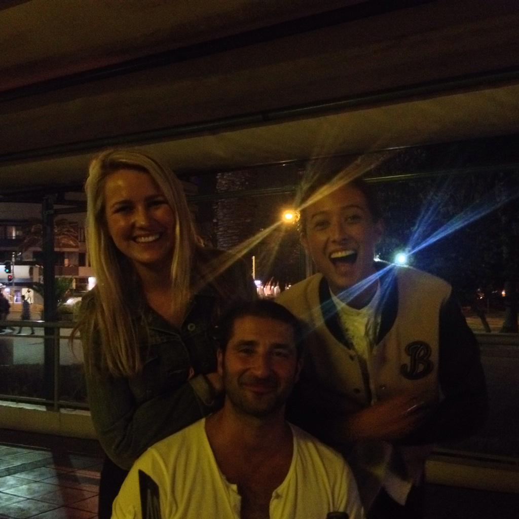 candicedixon1's tweet photo. @TeiganNash @GHouvardas #cronulla http://t.co/phW6qF4558