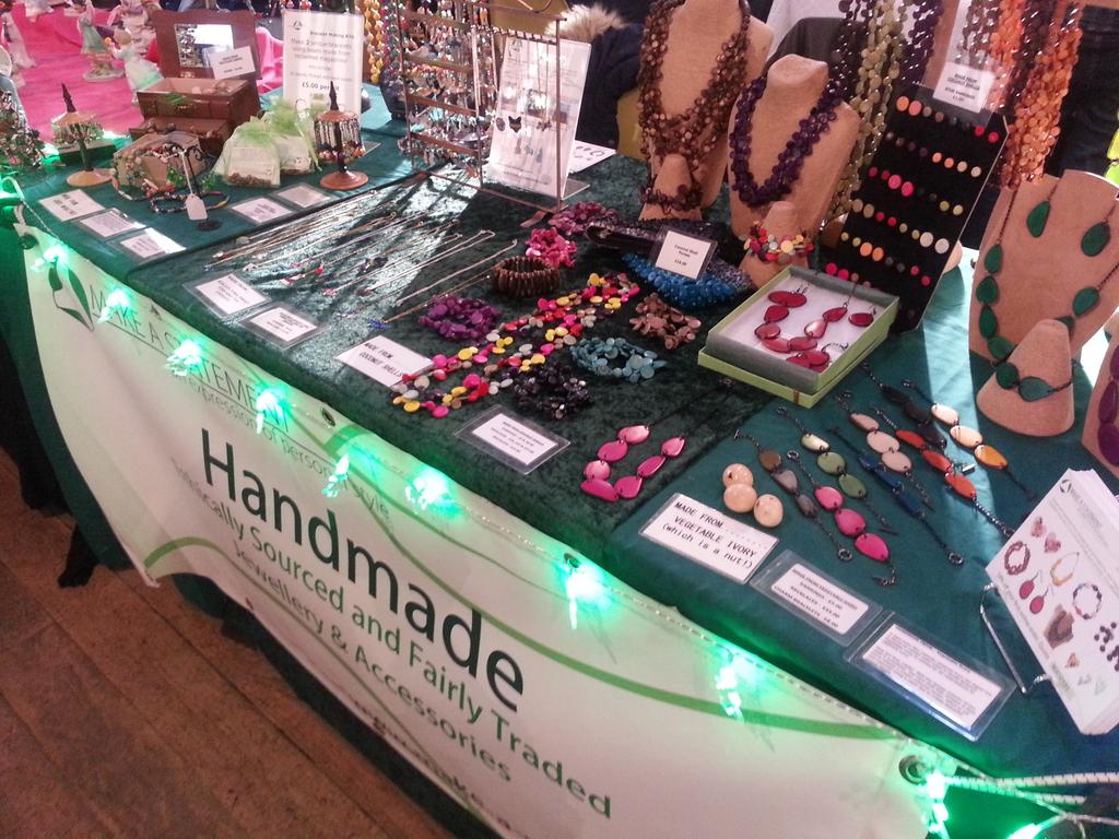 upcyclinggirl's tweet photo. Colourful Upcycled jewellery on sale @GardenMuseumLDN today until 5pm. #DigginDesign #ethicalfashion #upcycling http://t.co/RxhU7to1oB