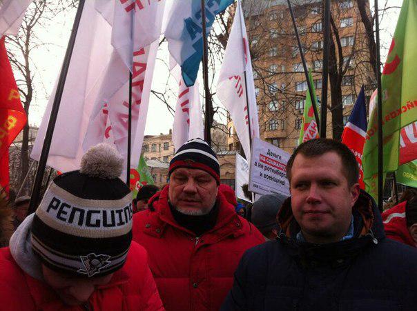 siidor13's tweet photo. пытаюсь найти врачей.безуспешно. думаю,что их здесь и вовсе нет.
#ПроплаченныйМитинг 
#АБылЛиВрач http://t.co/KnwO3GW3lT