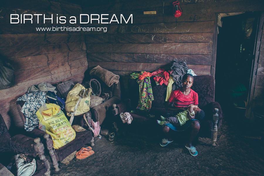 ppatrunophoto's tweet photo. Special thanks to Chamango B., Director of @HumanISRight, made it possible me to document #childmarriage in #Cameroon http://t.co/22LyBUGUSh
