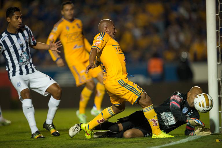 mmdeportesmx's tweet photo. 'Cacha' Arévalo ve a Tigres campeón
Aquí las declaraciones:
http://t.co/FrWTS0wmsr http://t.co/WiCbEI7Xmf