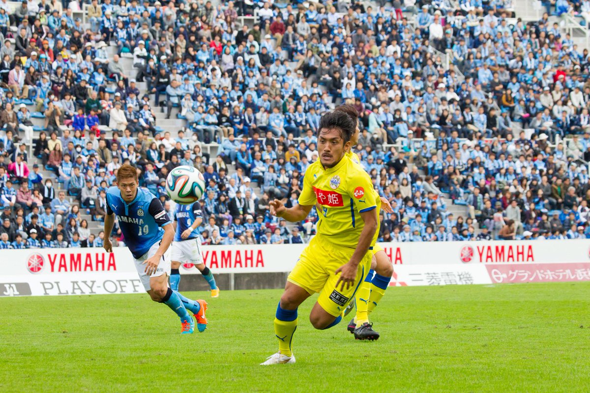 モンテディオ山形広報 Montedio Yamagata Po準決勝 中島 裕希選手 萬代宏樹選手 仙台でj1を目指し共に戦ったふたりが今 山形で邂逅し 再び約束の地に戻るため戦い続けています ディエゴ選手負傷退場の後 攻撃の基点として走り続けてくれました