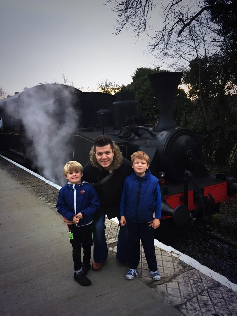 waynedenner's tweet photo. @downrail Having a great day today on #Downrail off to see Santa now on the Steam Train @visitmourne http://t.co/9DXDGX3FNy