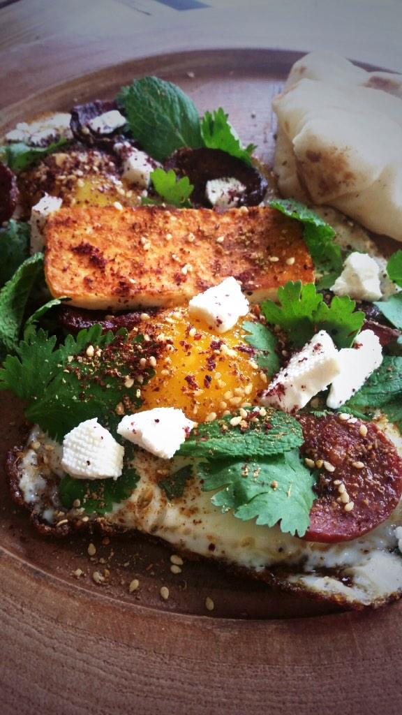 elgastronomo's tweet photo. We have your brunch plans covered, Niagara! Join us @OastHouseBeer for fried chicken, sujuk fried eggs, and more! http://t.co/kBk6cUo8WE