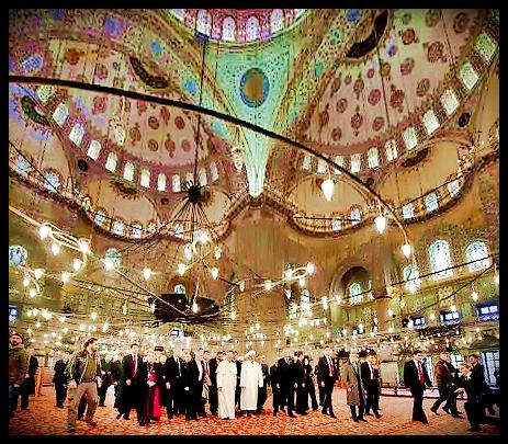 #POPEFRANCIS  #ISTANBUL 
An important visit draws to a Close.
Let's hope Doors and Minds have been opened.
#DIALOGUE