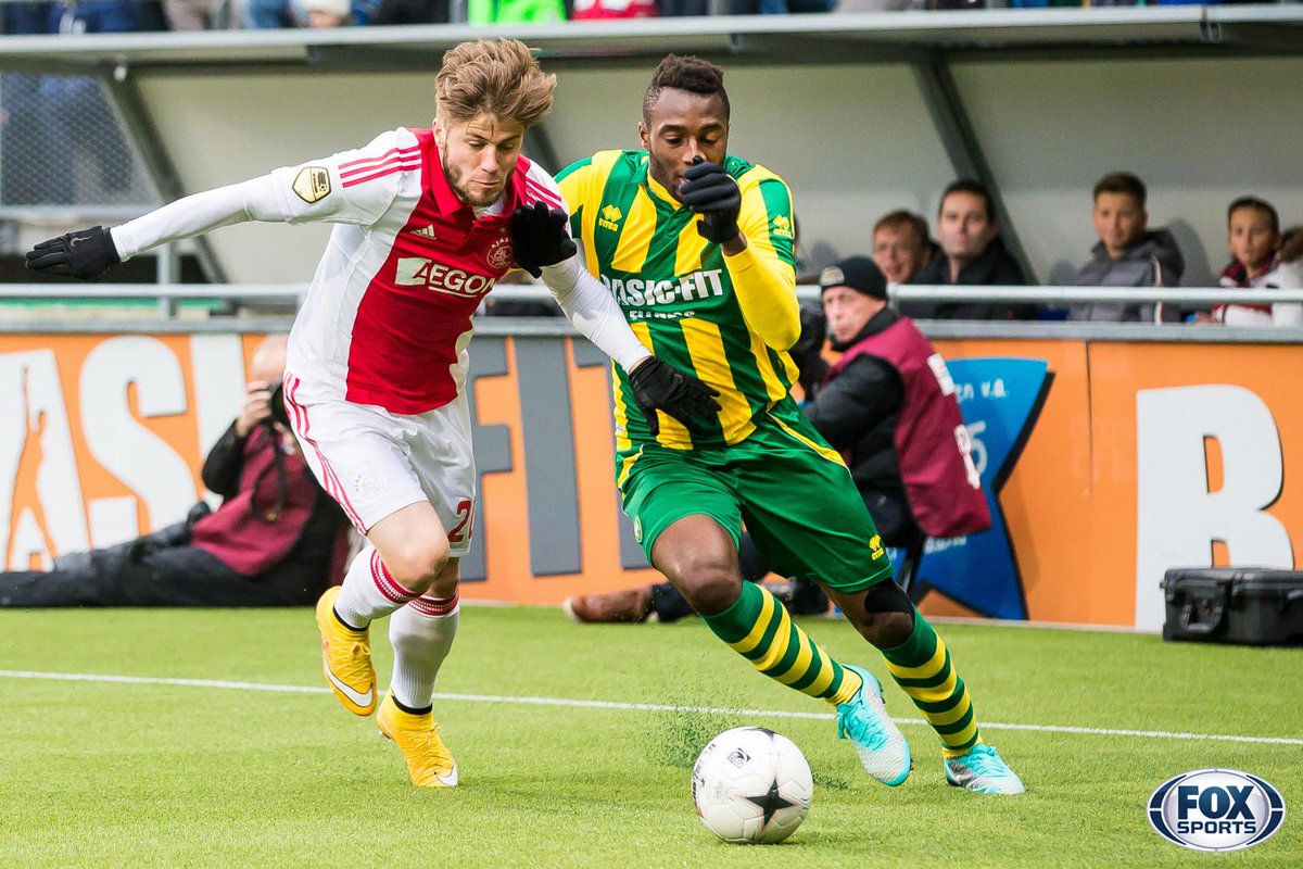 ESPNnl's tweet photo. UITSLAG: Ajax verslikt zich in Haags kwartiertje en speelt met 1-1 gelijk bij ADO. PSV blijft daarom koploper #adoaja http://t.co/simMxzRheb
