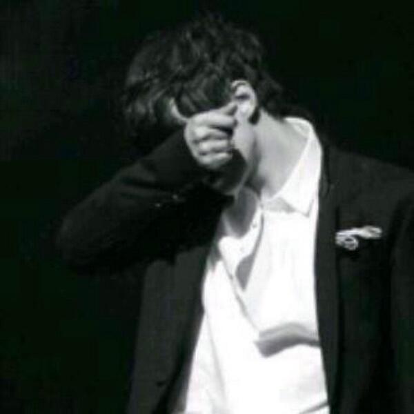 ي​رحَلونْ ويأٺِيْ أجمَلْ مِنھُم .. لِذلكْ لمْ أعُدْ أخشَىْ رحِيلْ أحَدْ