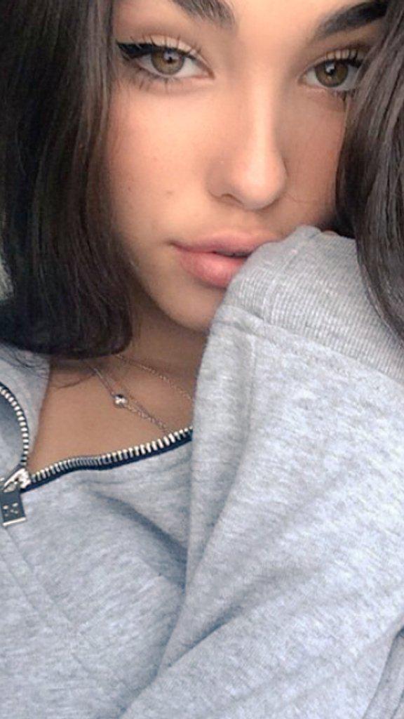 _StayingAmazing's tweet image. Bonjour.💎