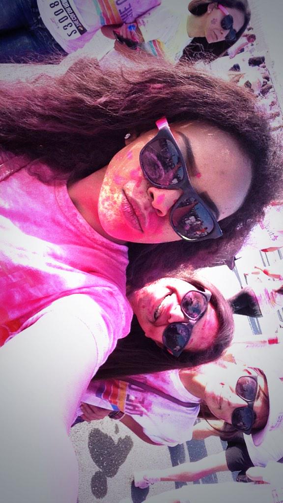 rahafelobaid's tweet image. #ColorRunUAE ✨