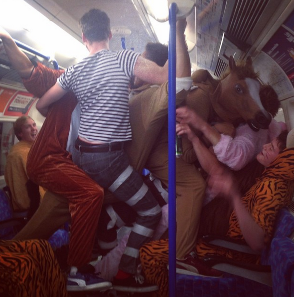 21 Times The Underground Was The Strangest Place In London goo.gl/AJgjTy