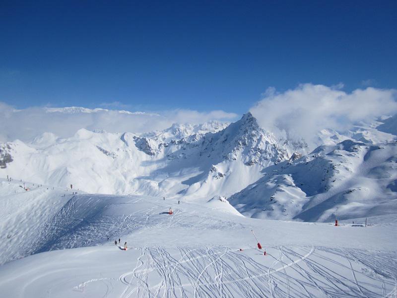 BackpackThe's tweet image. Book a #ski holiday independently or as a package jonathansbackpack.com/skiing-book-pa… #travel # skiing #ski #holiday