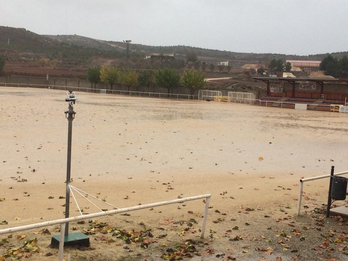 Aplazado el partido en Fuentealbilla por el estado del terreno de juego tras las fuertes lluvias.