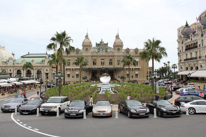 BackpackThe's tweet image. 3-for-2 on books with the Lonely Planet this Christmas tidd.ly/70e0d4eb #travel #Monaco #read #books #france