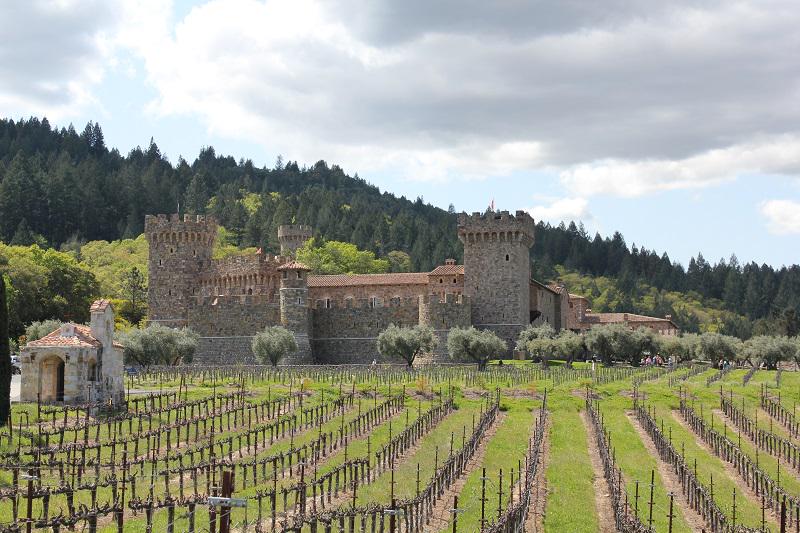 BackpackThe's tweet image. 3-for-2 on books with the Lonely Planet this Christmas tidd.ly/70e0d4eb #travel #Monaco #read #books #france