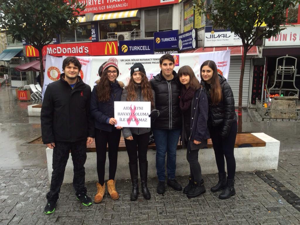 Aids bilinclendirme gunu kapsaminda gerceklestirdigimiz projeye katilan tum uyelerimize tesekkur ederiz 💕🎀