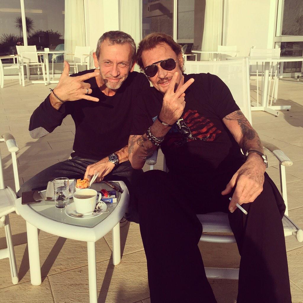 Johnny Hallyday à l'honneur sur TF1 le samedi 20 décembre B3spM4OCIAAZwvk