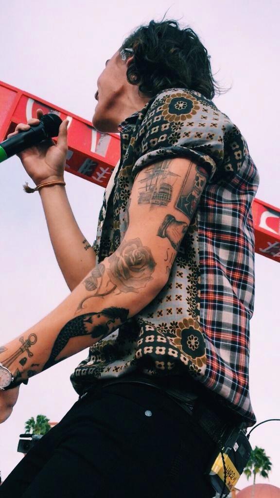 greatharrypics's tweet photo. http://t.co/iwq7U7vpxE