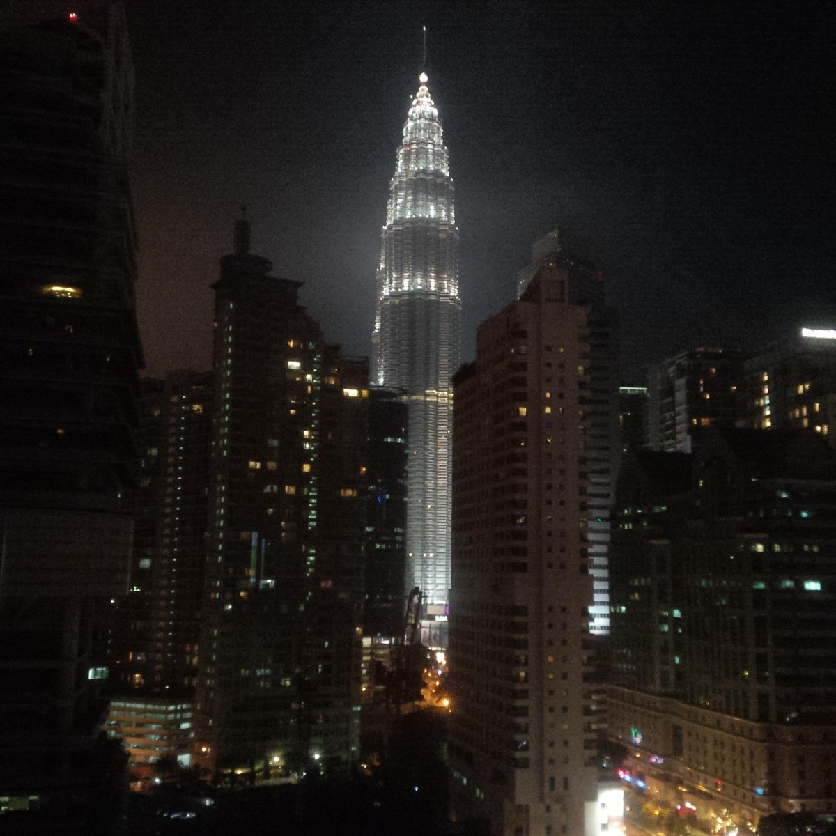 eileentso's tweet photo. view from my hotel room window (Petronas Twin Towers) in Kuala Lumpur, Malaysia #nofilter #BlackBerrycamera http://t.co/AiOK1fnAyJ
