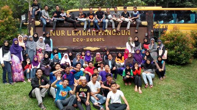 Pieeflash's tweet photo. Akhirnya berakhir jua kem pemantapan jati diri..terbaek giler3..#abg #fercy http://t.co/61cmHCqthy
