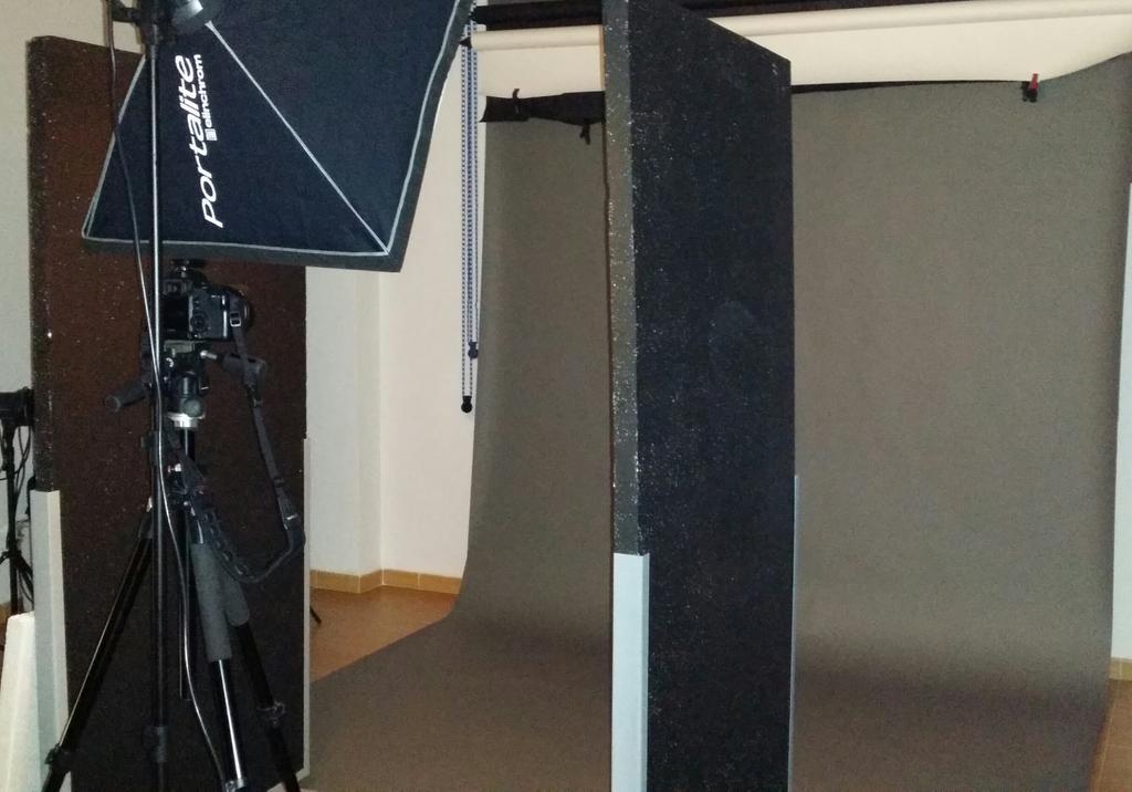 MarinaTFoto's tweet image. Todo preparado! Comenzamos con las fotos para el nuevo catálogo 2015 de @alberto_fasan