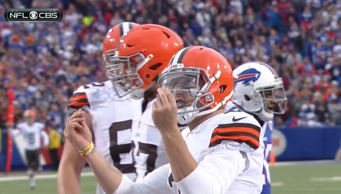 EmersonGray_'s tweet photo. “@BleacherReport: Johnny Manziel with a TD run! http://t.co/z0DVUuIv70”