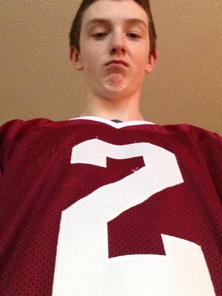 hooplawyatt's tweet image. Jersey is a GO. Can't stop shaking #HeilManziel