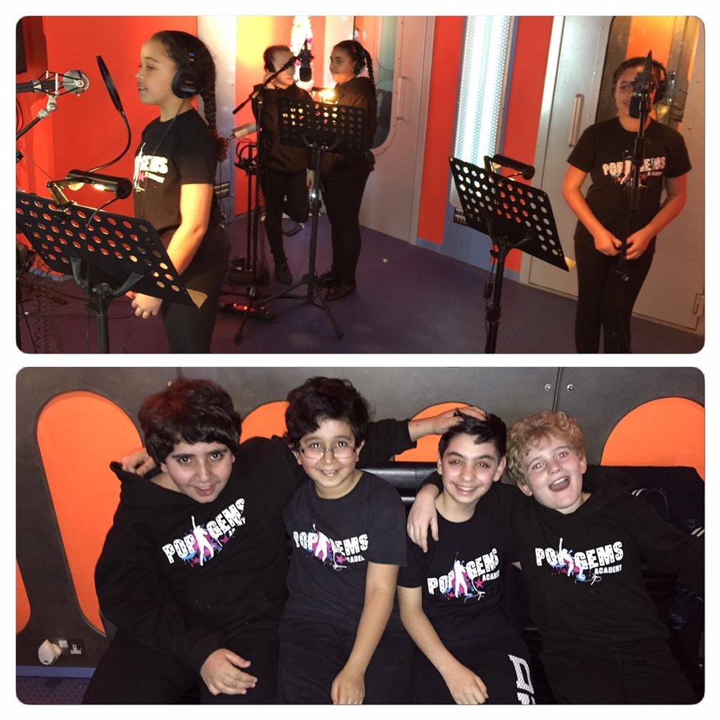 PopGems's tweet photo. Girlband 'The Pretty Pops' on the mics, while our boyband 'The Jaw Breakers' wait their turn! #PopGems @recordingdays http://t.co/A83ugKIXnj