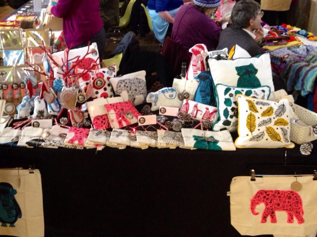 lauramayv's tweet photo. Lots of lovely bits on the @BatAndWolf stand @GardenMuseumLDN #DigginDesign Fair today! Loved it all!! http://t.co/nUSEajdOuC