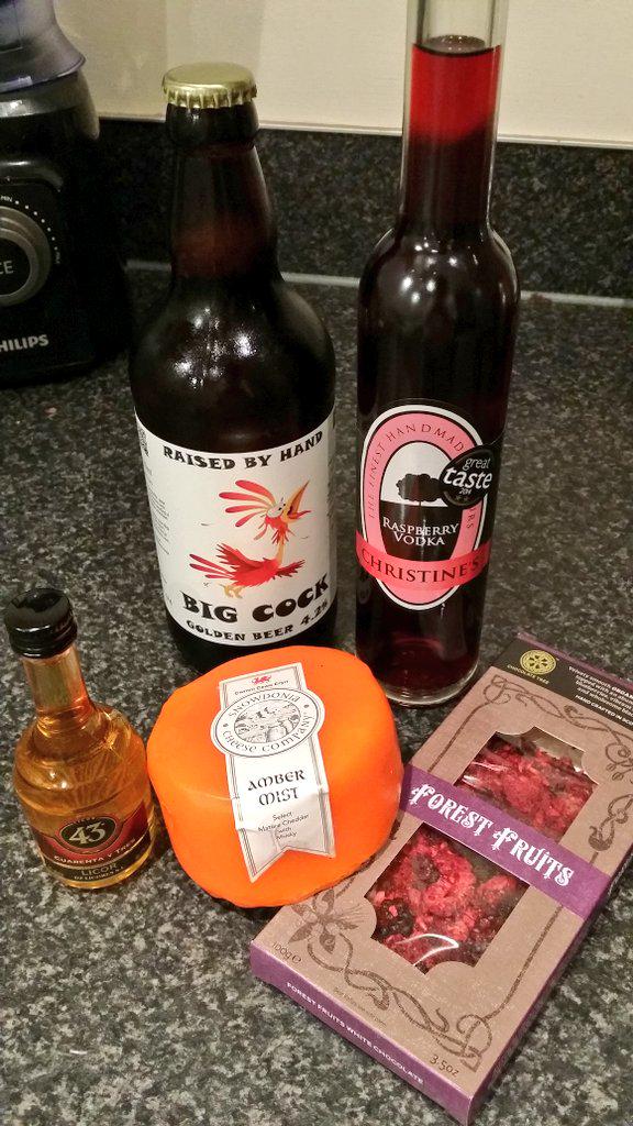 lucyktevans's tweet photo. Treats from @BBCGoodFoodShow #raspberryvodka #whiskycheese #fruitchocolate👌 http://t.co/qWv0SUEHV1