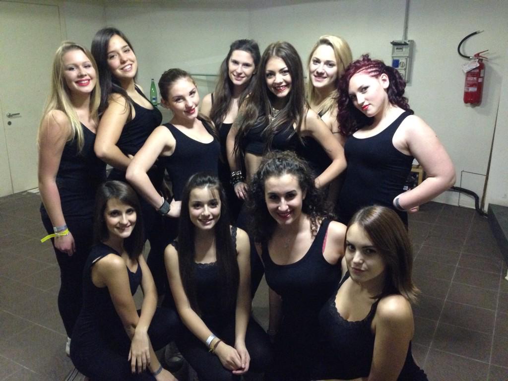 dolcepepe's tweet photo. Con algunas de mis chicas <3 http://t.co/ycHfPFVc4e