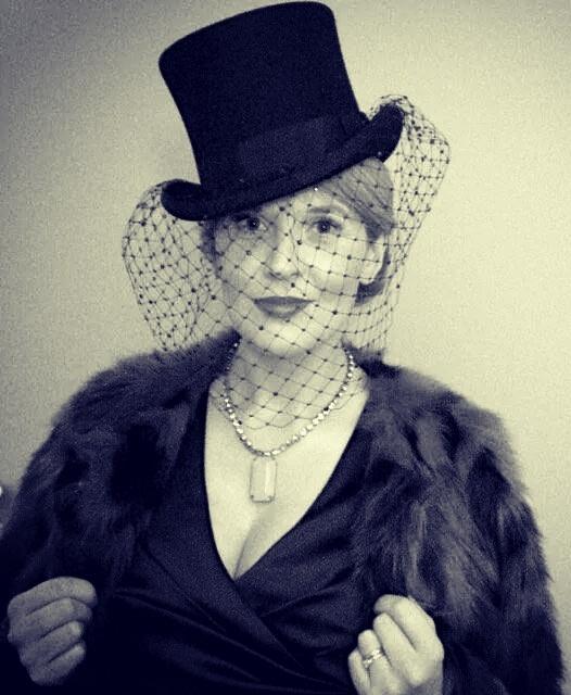 jor_joan's tweet photo. #Carol Kennelly #millinery #teamupfront http://t.co/9e8IGMRHDS