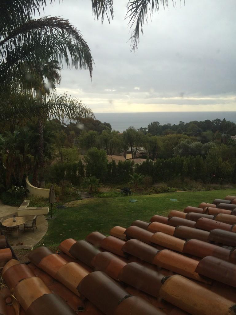 halie_mcgee's tweet photo. Nothing sweeter than waking up to rain. http://t.co/25YmEgSA4Z