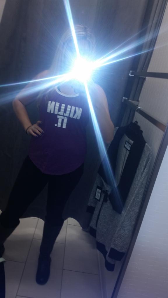 AlmostFamousTV's tweet photo. Shopping day#gymswag http://t.co/rCuy0uAuci