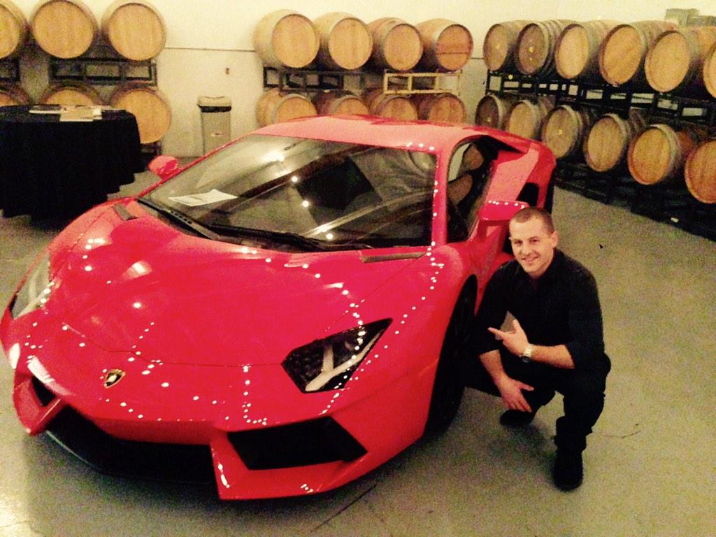 AdamEnglander1's tweet photo. Fine wine and fine cars @aldabellawinery http://t.co/uLcsZYb4M7