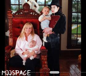 MJJSpace's tweet photo. Debbie Rowe no Domingo Espetacular.

http://t.co/uEDUgtJbOL http://t.co/vrf00WWcIg