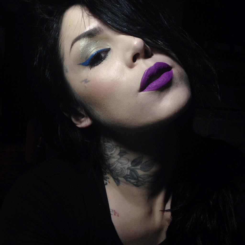 thekatvond tweet picture