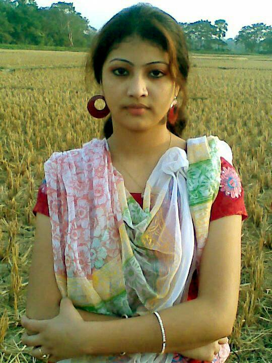 mdmd990000's tweet photo. "@sundarrb: hot aunty http://t.co/WXyGHys4cr" http://t.co/Y2FVtiQOj0