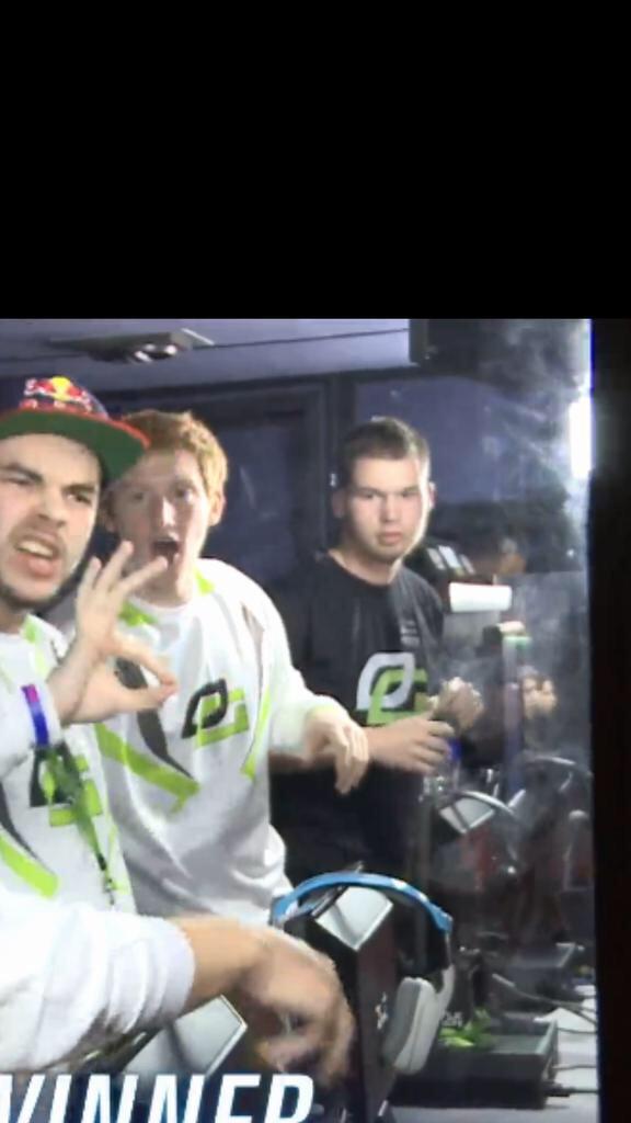 Crimsix's tweet image. 