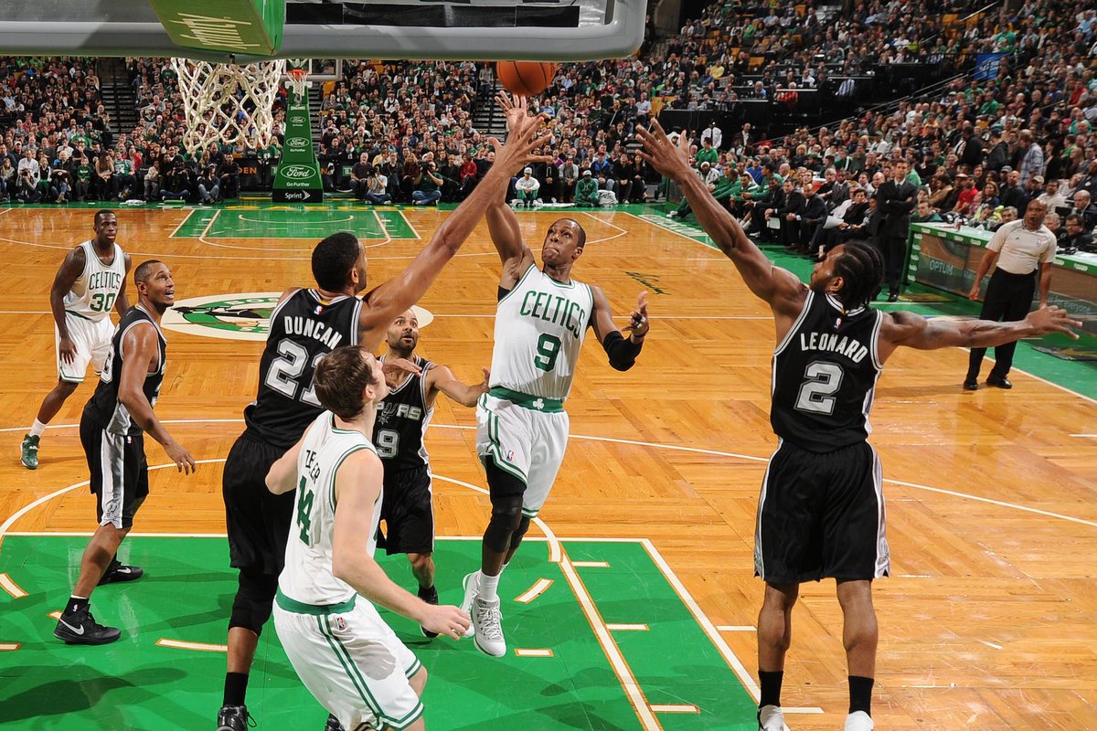 spurs's tweet photo. End of the 3rdQ: Spurs bounce back after the half with a 78-73 lead. #SAvsBOS #GoSpursGo http://t.co/9S6m8d3TgQ