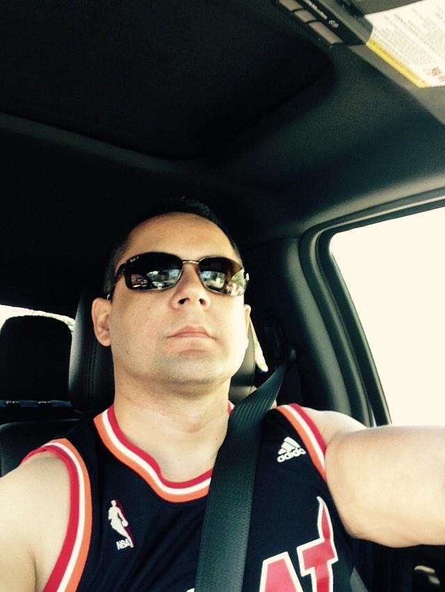 zavala_fco's tweet photo. #SundayGymTime http://t.co/13oGMrdBrr