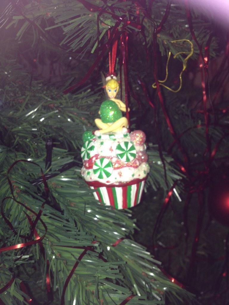 jules_ham83's tweet photo. @DIBBcast Our favourite Disney deccy's! Makes us more excited for our Disneymoon in 2015!!! @muzzer_mc http://t.co/1eja9B9O1N
