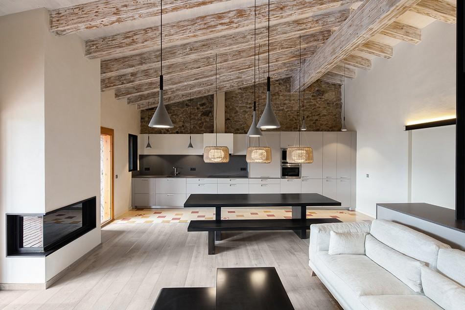 Tweetterbug's tweet image. Converted Farm in Spain converted into a modern retreat. de-signofthetimes.blogspot.ca/2014/11/histor…