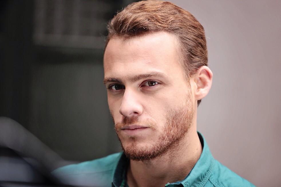s_meselesi's tweet photo. "@DYAPIM1: Yiğit: Bütün yaptıklarını ödeyecek.
Ender: Hayatıyla mı?
Yiğit: Şerefiyle … #babamınardından http://t.co/cWUBgjafQH"