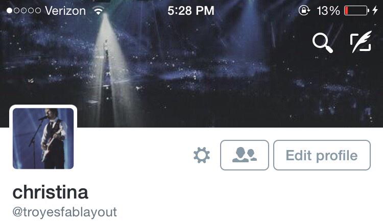 xfIawlesslayout's tweet photo. ed sheeran layout rt if you want it mbf http://t.co/YV0cbQ4bci