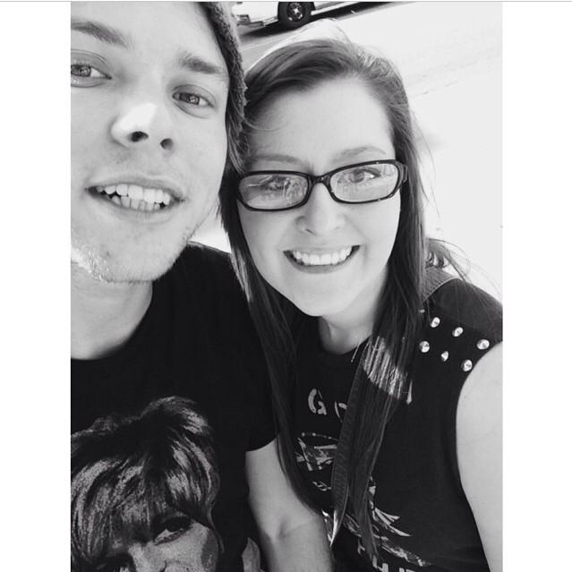 k7ilee's tweet image. Ashton Irwin, words can't explain how happy I am to have met you. You are my idol, and my inspiration. I love you! 💙