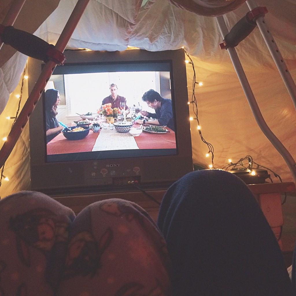 Daniella_Steele's tweet photo. Prescott and I made a fort! #tumblrstatus http://t.co/DA9vCCySN8