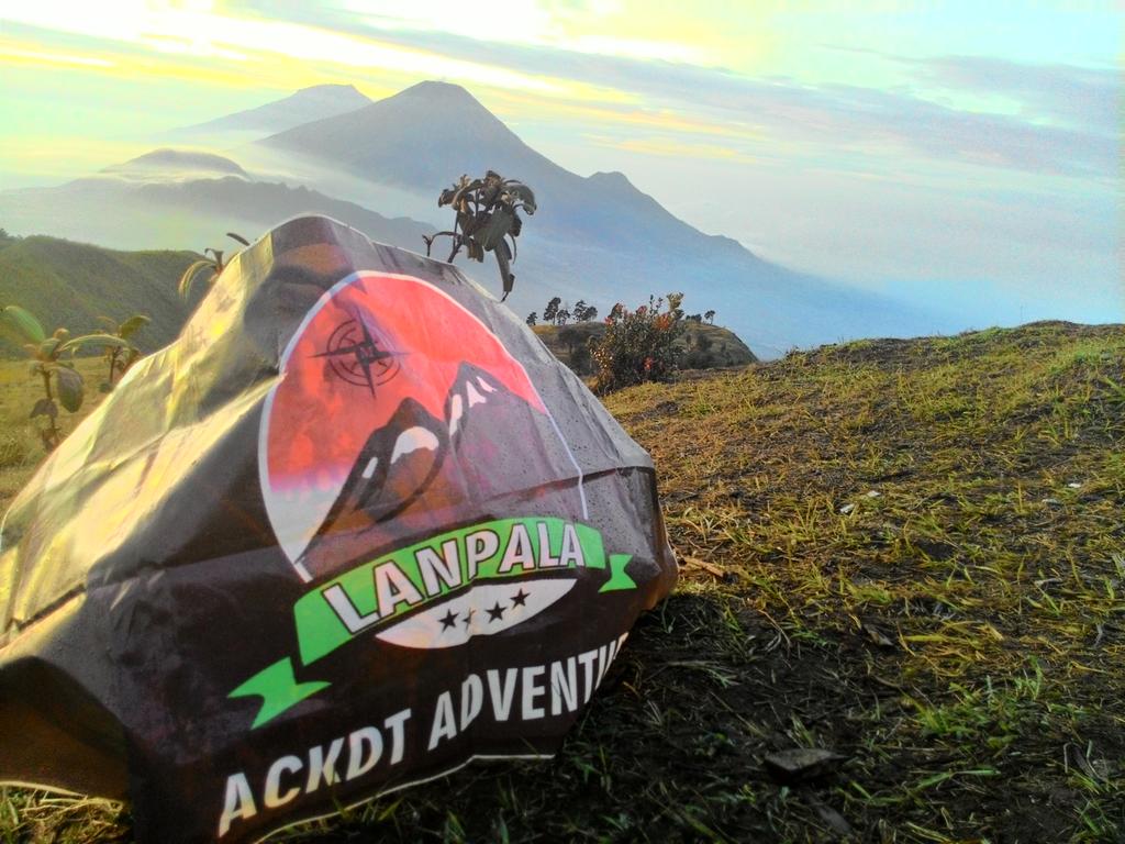 ackdt_lanpala's tweet photo. Selamat pagi alam indonesia. Salam dari kami para anak nusantara. http://t.co/vI9nmKw59T