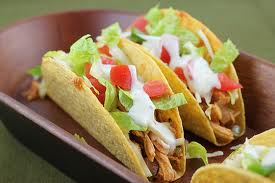 ABailon21's tweet photo. Estoy comiendo tacos!  #comiendo http://t.co/obJnu8aTMA