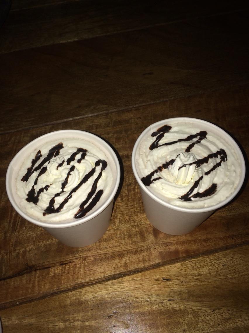 heathrowbaker's tweet photo. Took some #hotchocolate back for my #ARK #runningkid thanks @HigherGroundBVS http://t.co/PuYuyG1XOO